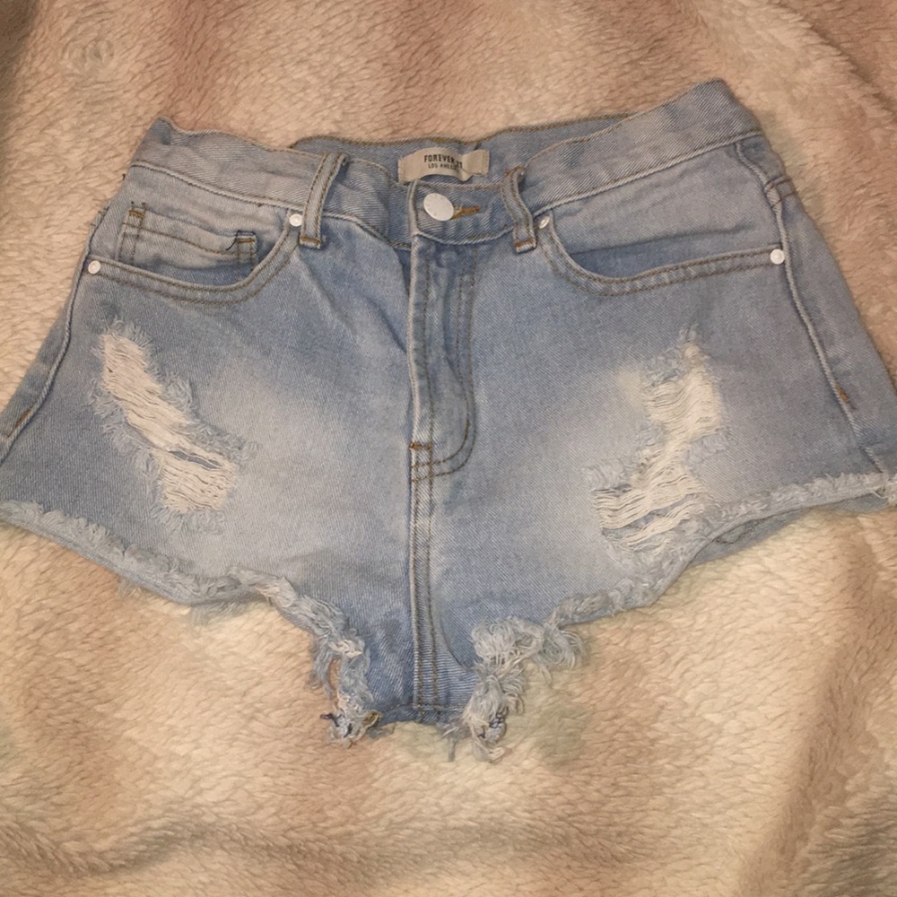 Forever 21 jean shorts 💜
